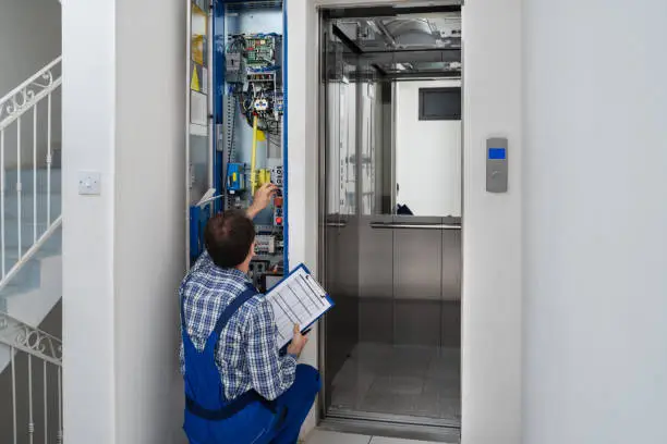 How to Create a Commercial Elevator Maintenance Schedule