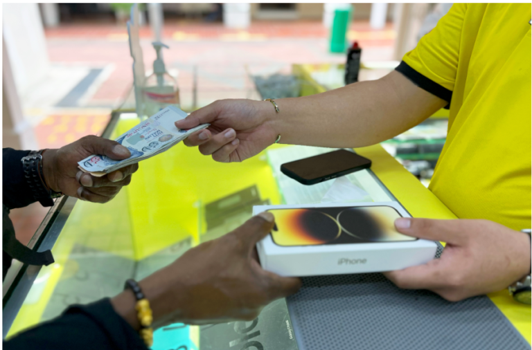 Trade In and Sell Your Handphone for the Highest Value in Ang Mo Kio, Singapore